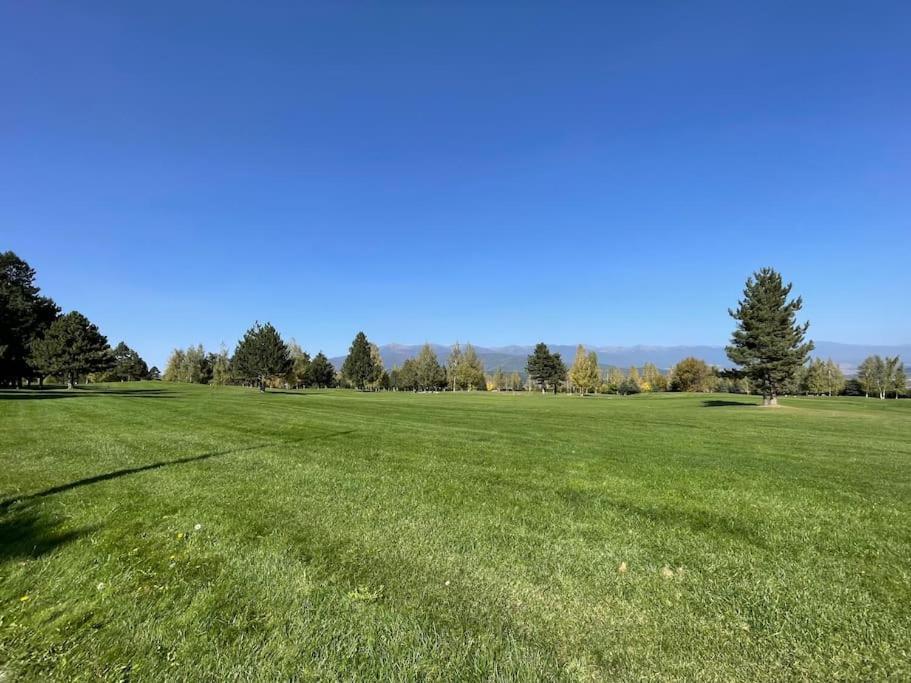 Pirin Golf Mountain View Retreat Apartment Razlog Ngoại thất bức ảnh